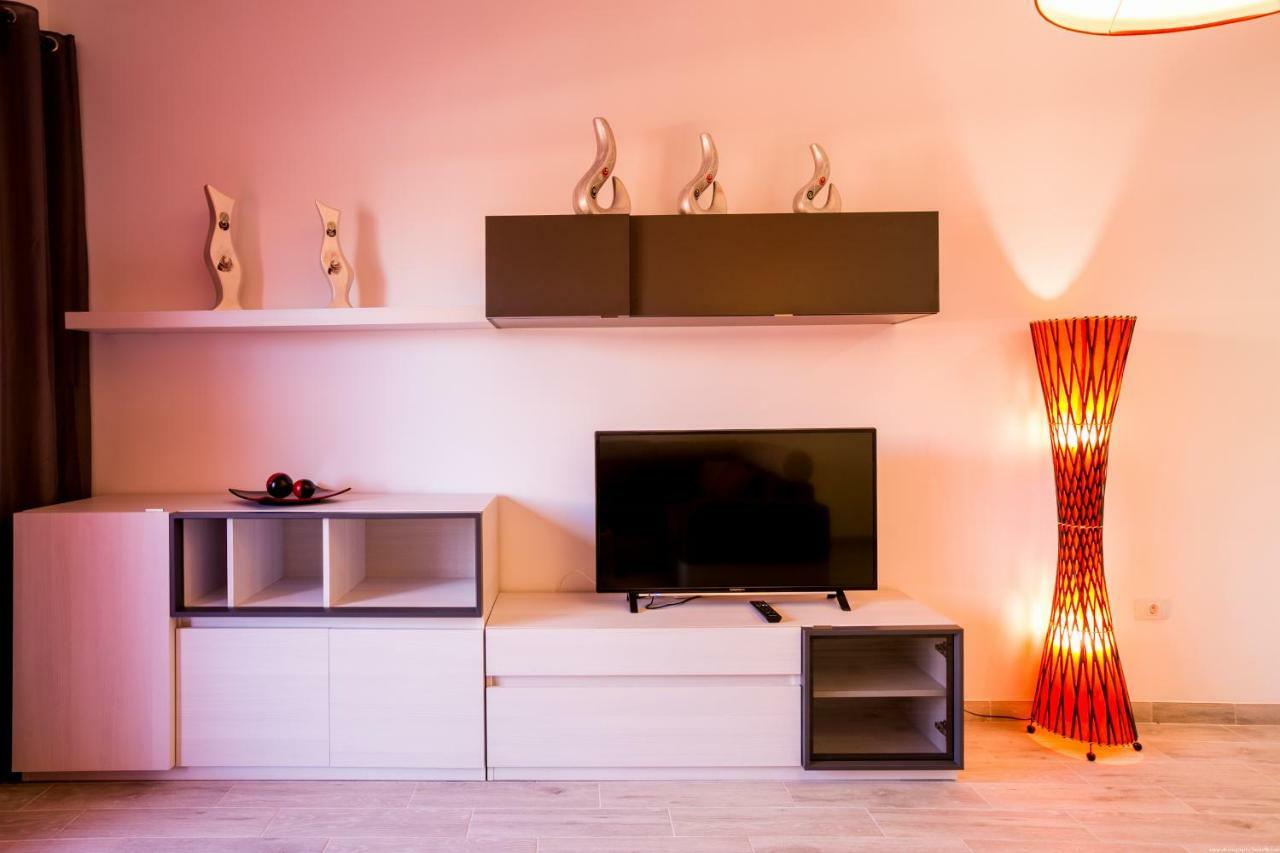 Spacious & Stylish Apartment Los Cristianos Los Cristianos  Dış mekan fotoğraf
